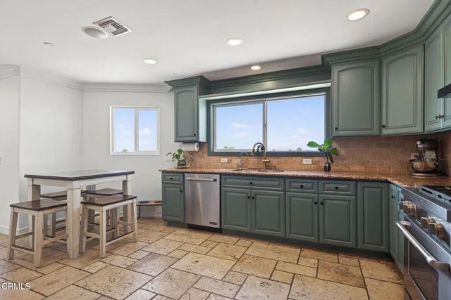 2180 Vista Del Mar Drive, Ventura, CA 93001