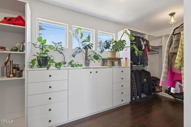 2180 Vista Del Mar Drive, Ventura, CA 93001
