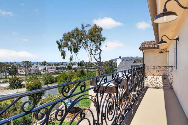 2180 Vista Del Mar Drive, Ventura, CA 93001