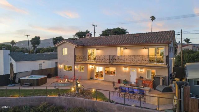 2180 Vista Del Mar Drive, Ventura, CA 93001