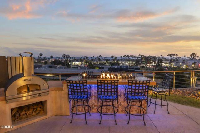 2180 Vista Del Mar Drive, Ventura, CA 93001