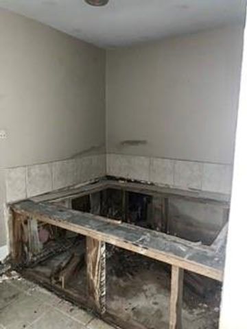 3812 RIGOLETTE Road, Pineville, LA 71360