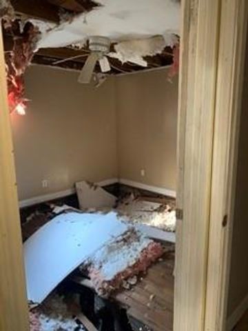 3812 RIGOLETTE Road, Pineville, LA 71360