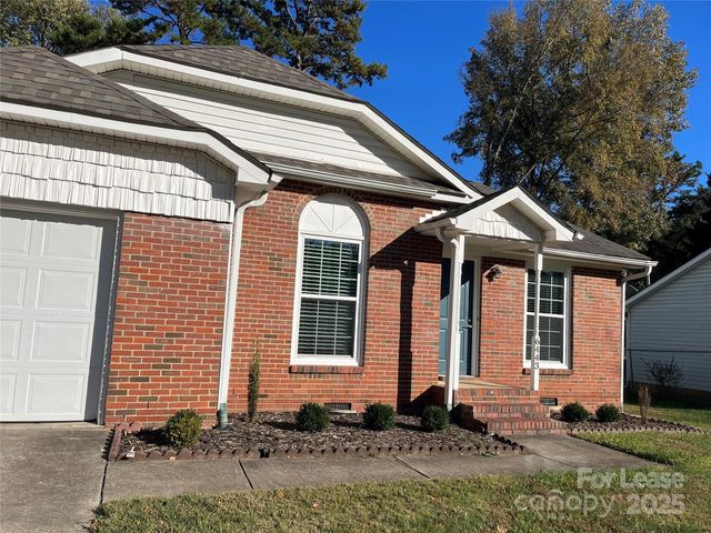 6443 Tivoli Court, Charlotte, NC 28211