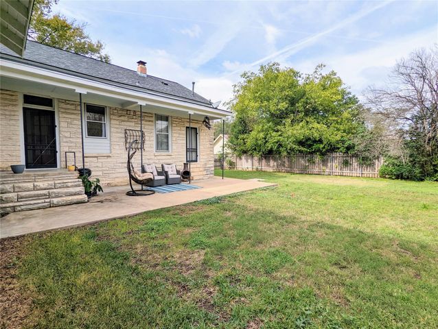 515 E 8th ST, Georgetown, TX 78626