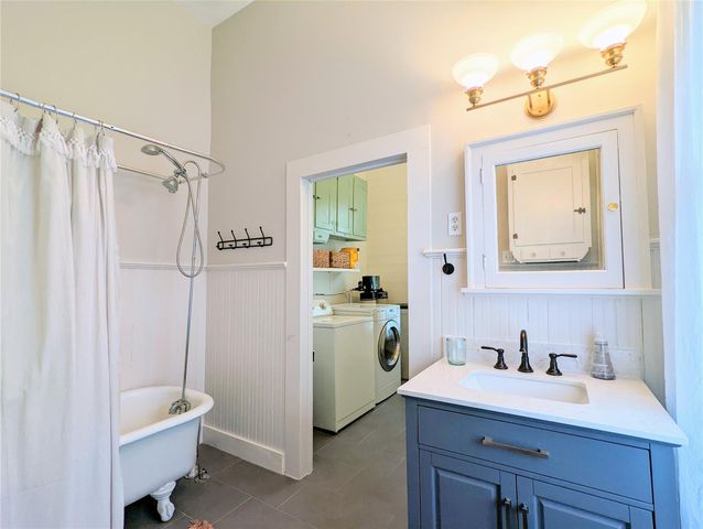 515 E 8th ST, Georgetown, TX 78626