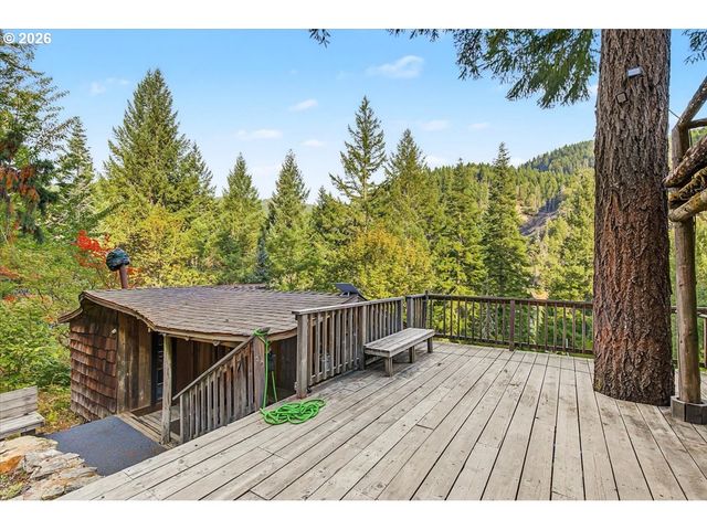 7007 PLACER Rd, Wolf Creek, OR 97497