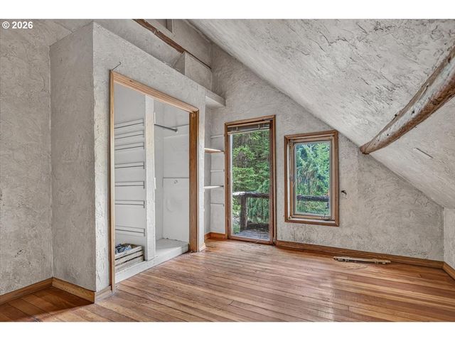 7007 PLACER Rd, Wolf Creek, OR 97497
