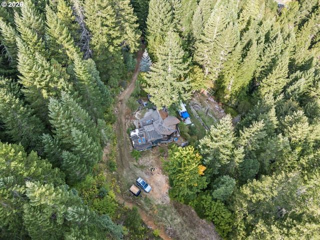 7007 PLACER Rd, Wolf Creek, OR 97497