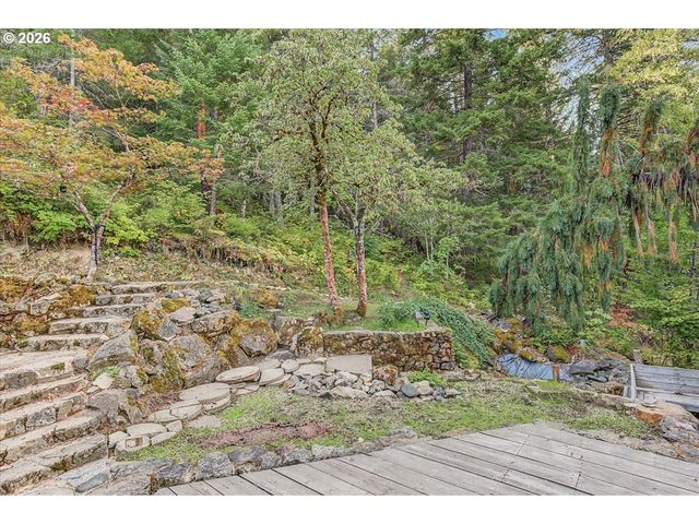 7007 PLACER Rd, Wolf Creek, OR 97497