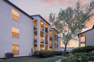 8702 Village Dr Apt 407, San Antonio, TX 78217