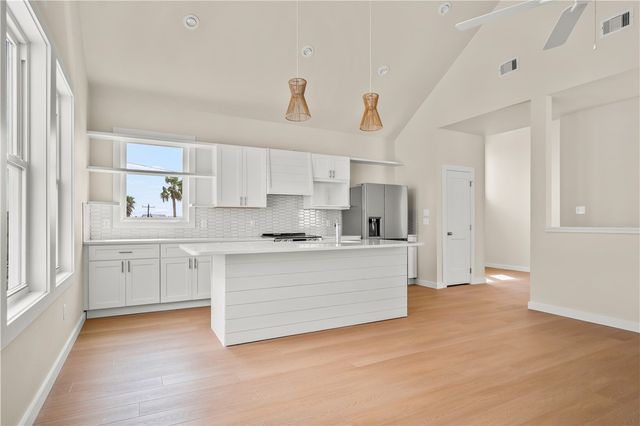 434 Oleander St 8, Port Aransas, TX 78373