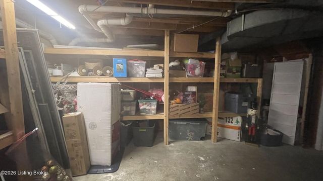8120 Bohannon Station Rd, Louisville, KY 40291