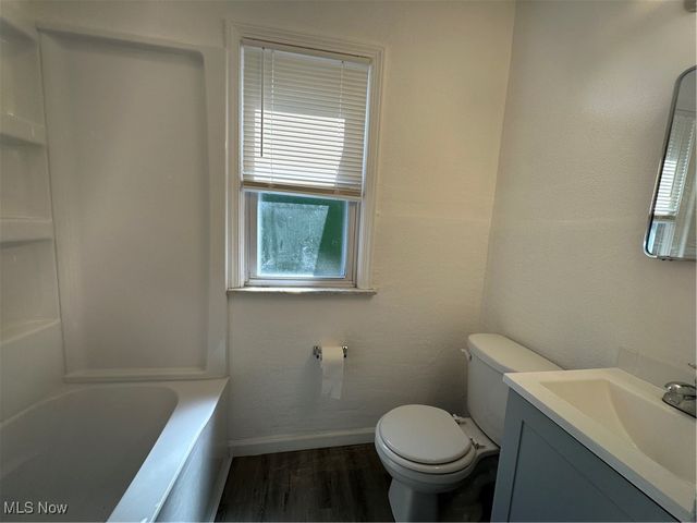 23880 Hartland Drive, Euclid, OH 44123