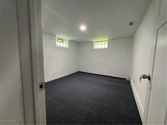 23880 Hartland Drive, Euclid, OH 44123