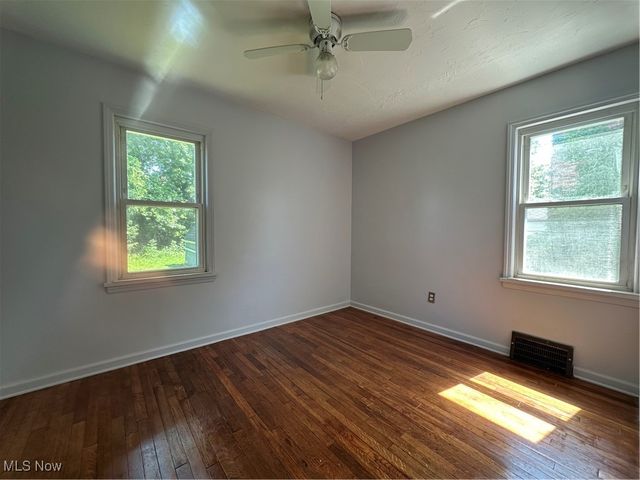 23880 Hartland Drive, Euclid, OH 44123