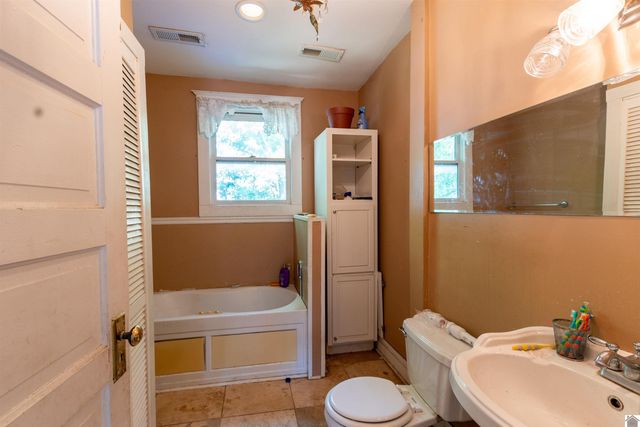 422 S 4th, Paducah, KY 42003