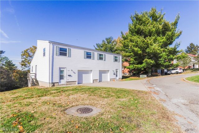 128 Orchard Drive A & B, St Clairsville, OH 43950