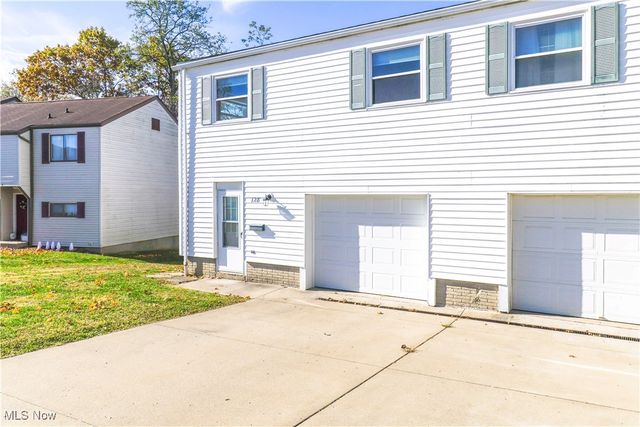 128 Orchard Drive A & B, St Clairsville, OH 43950