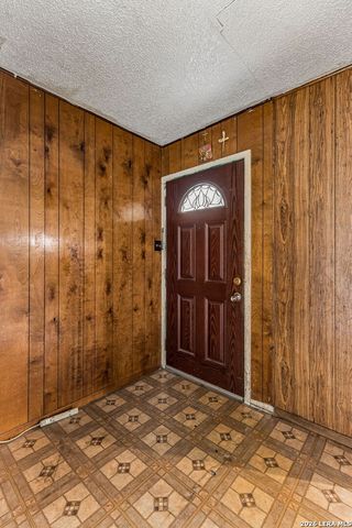 7111 FOREST MONT ST, San Antonio, TX 78240