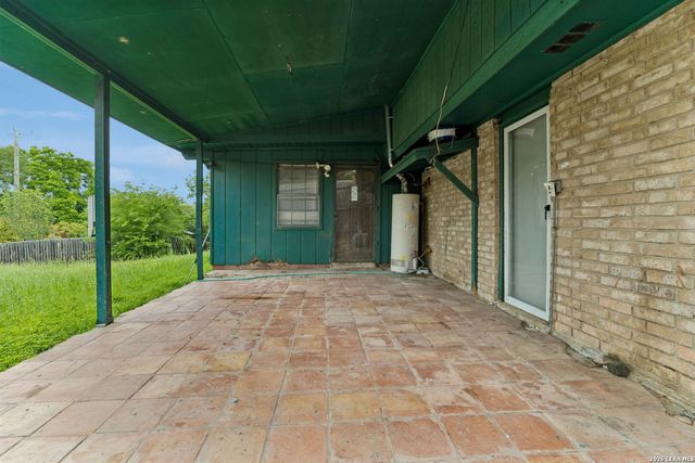 7111 FOREST MONT ST, San Antonio, TX 78240