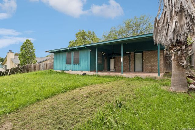 7111 FOREST MONT ST, San Antonio, TX 78240