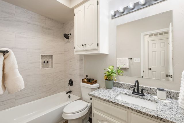 2111 Rheims Drive, Carrollton, TX 75006