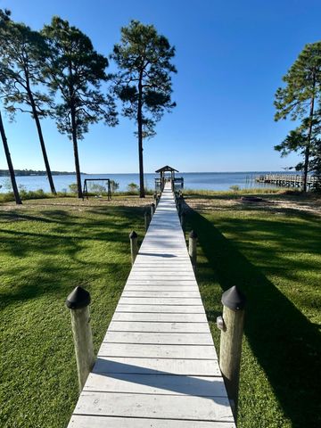51 Alden Lane, Freeport, FL 32439