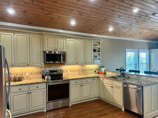 51 Alden Lane, Freeport, FL 32439