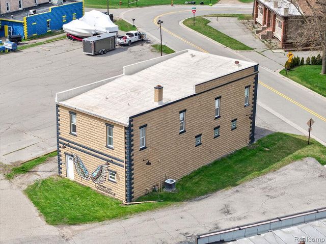 8811 Vernier Road, Ira, MI 48023