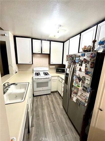 9600 Van Nuys 210, Panorama City, CA 91402