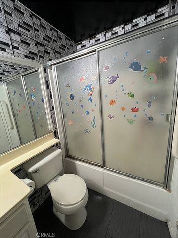 9600 Van Nuys 210, Panorama City, CA 91402