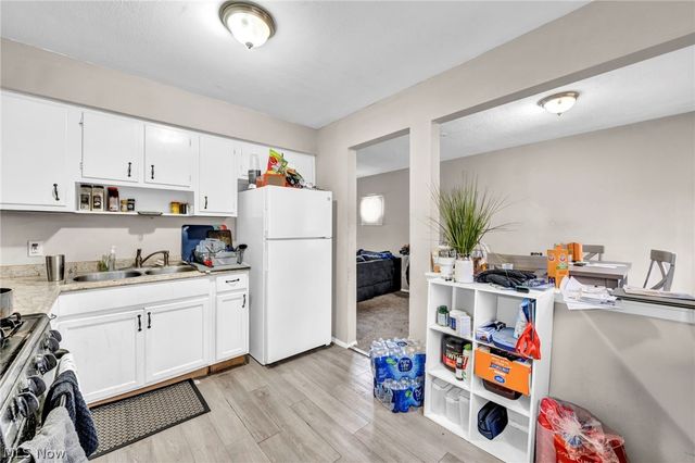 16215 Miles Avenue, Cleveland, OH 44128