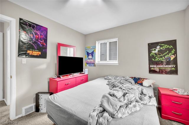 16215 Miles Avenue, Cleveland, OH 44128