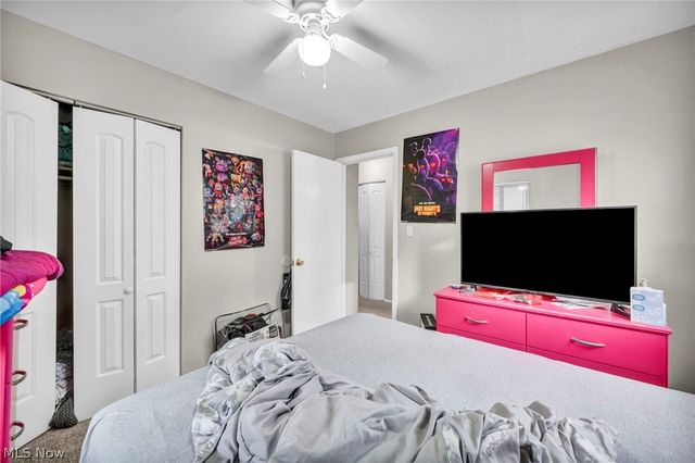 16215 Miles Avenue, Cleveland, OH 44128