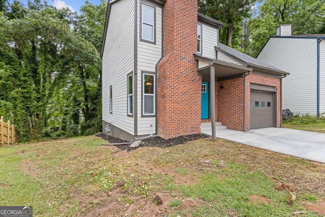 1111 Pin Oak Drive, Tucker, GA 30084