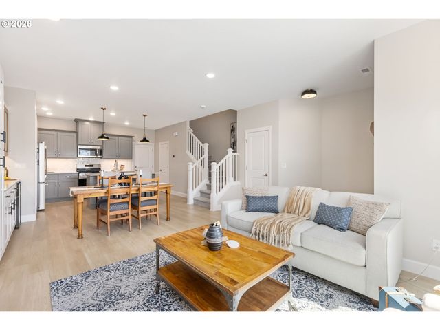 18245 Sw ASPEN BUTTE Ln, Beaverton, OR 97007