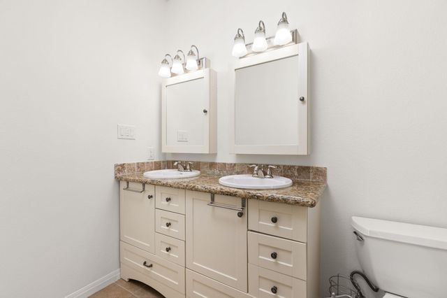 204 Deer Creek CIR, Dripping Springs, TX 78620