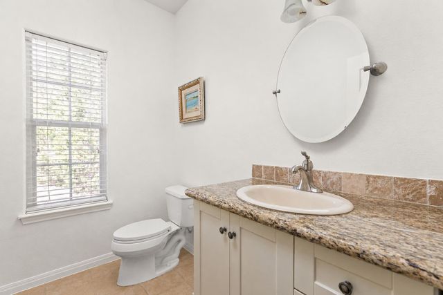 204 Deer Creek CIR, Dripping Springs, TX 78620
