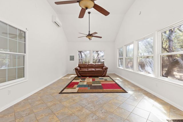 204 Deer Creek CIR, Dripping Springs, TX 78620