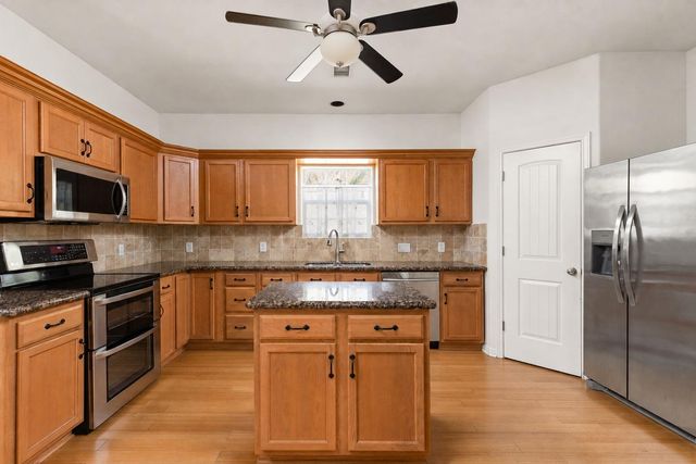 204 Deer Creek CIR, Dripping Springs, TX 78620