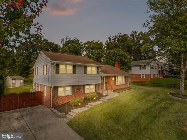 5633 INVERCHAPEL RD, Springfield, VA 22151