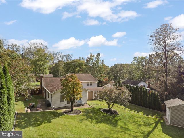 5633 INVERCHAPEL RD, Springfield, VA 22151