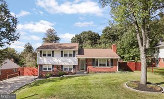 5633 INVERCHAPEL RD, Springfield, VA 22151