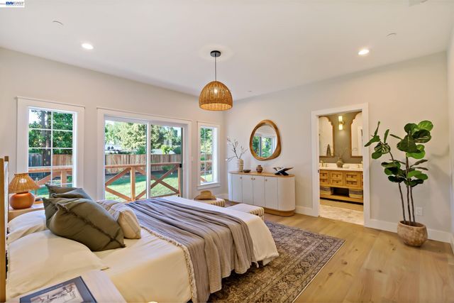 420 Beatrice Rd, Pleasant Hill, CA 94523