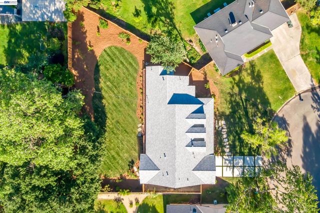 420 Beatrice Rd, Pleasant Hill, CA 94523