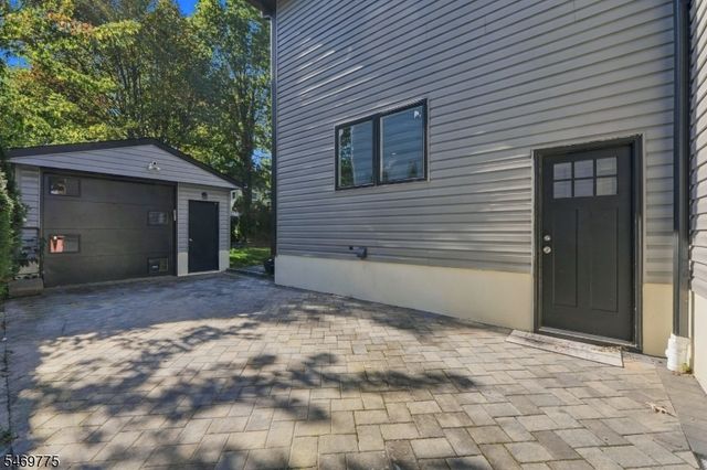 79 Elm Ave, Fairview Boro, NJ 07022