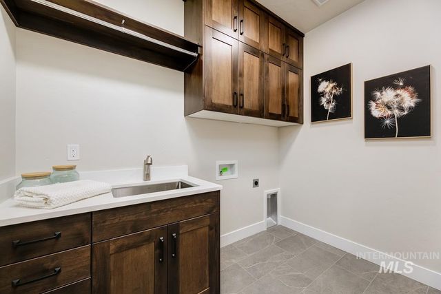 992 E Crescendo St, Meridian, ID 83642