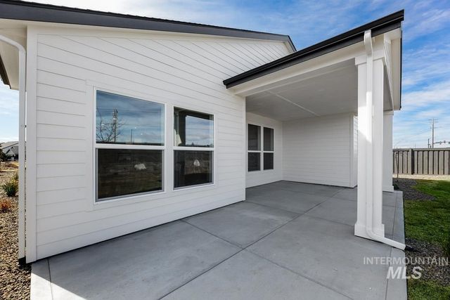 992 E Crescendo St, Meridian, ID 83642