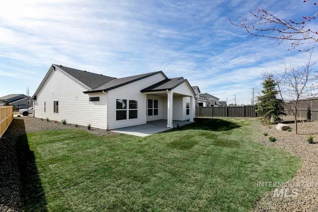 992 E Crescendo St, Meridian, ID 83642